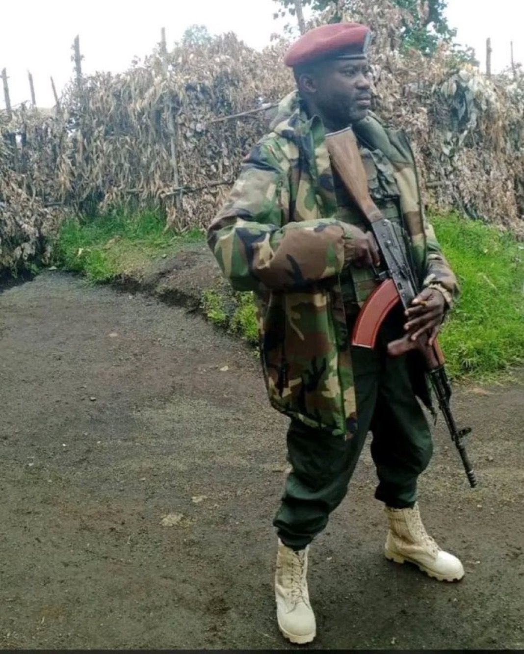 Portrait de John Imani Nzenze, chef des services de renseignement du RDF/M23