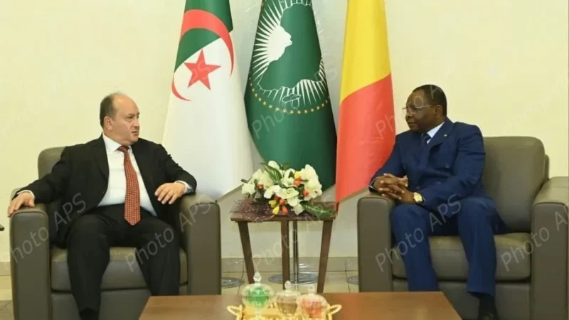 Le Premier ministre algérien en visite officielle au Tchad
