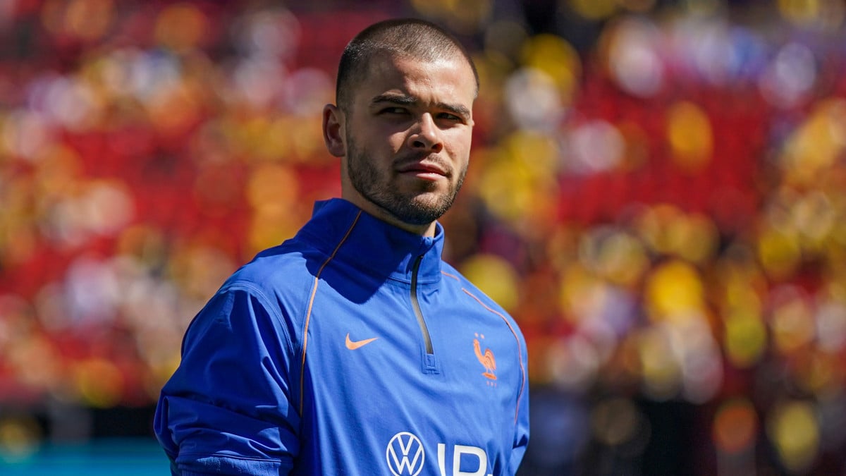 Lucas Chevalier au PSG : un avenir en suspens après une saison difficile