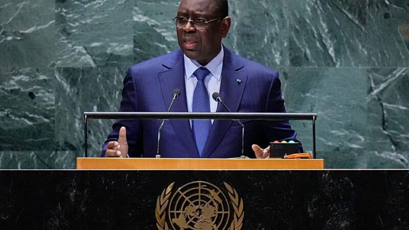 Sénégal : les familles des martyrs s’opposent au soutien de Macky Sall à l’ONU