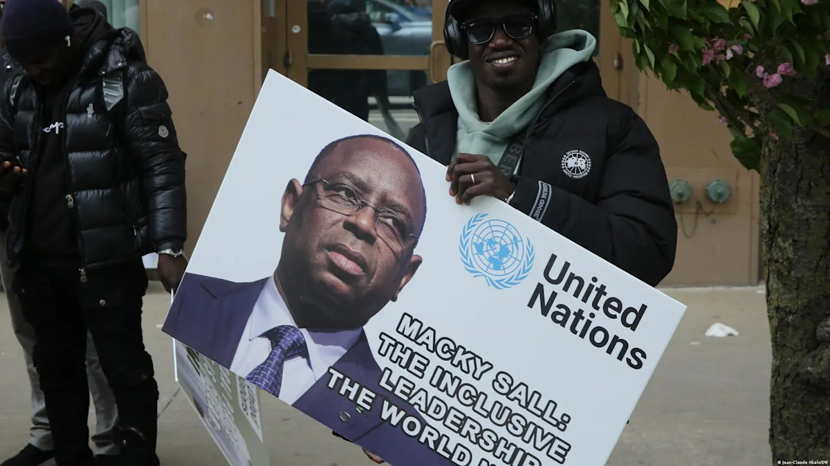 Débat au Sénégal après l&rsquo;accueil de Macky sall par Bassirou diomaye faye