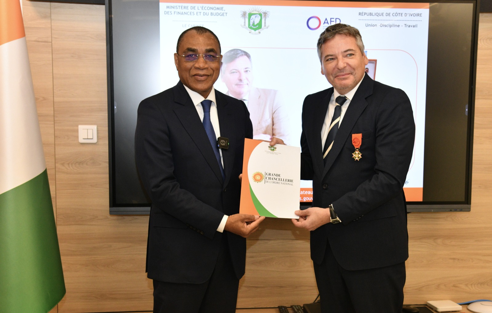 Adrien Haye honoré par la Côte d&rsquo;Ivoire pour son engagement