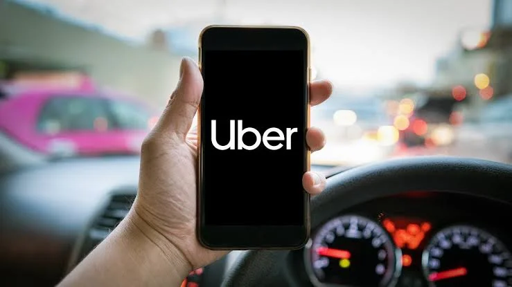 Uber s&rsquo;implante à Agadir et Tanger pour dynamiser le transport au Maroc