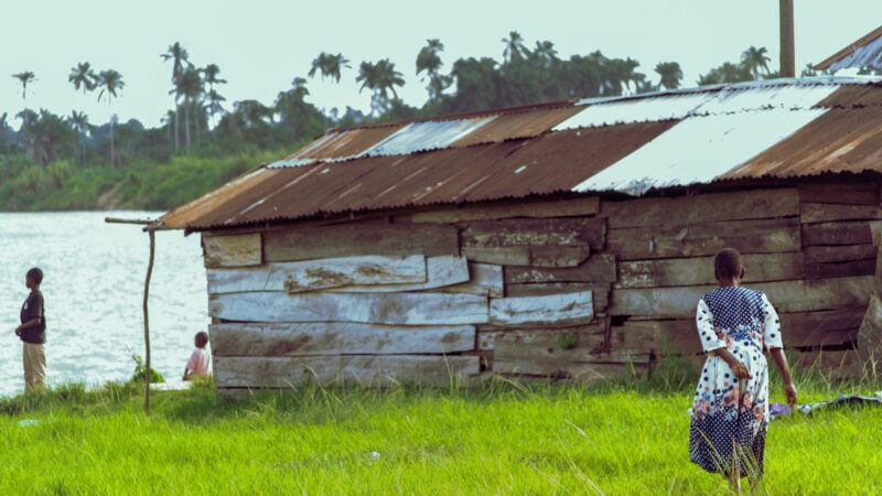 Pauvreté extrême en Nyanga : le Gabon face à ses contradictions territoriales