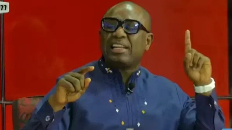 Le retour de Macky Sall enflamme le débat au Sénégal, Badara Gadiaga s&rsquo;en prend à Ousmane Sonko
