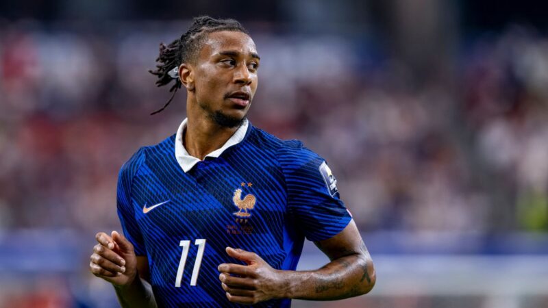 Michael Olise fuit le Bayern Munich pour le Real Madrid : la révélation qui a choqué le vestiaire de France