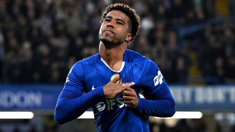 Andrey santos à manchester united : un pari risqué selon les légendes du foot