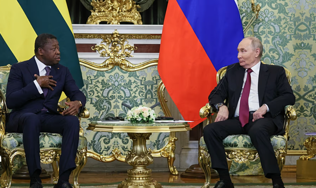 L’emprise russe au Togo : Lomé, un nouveau carrefour stratégique pour Moscou