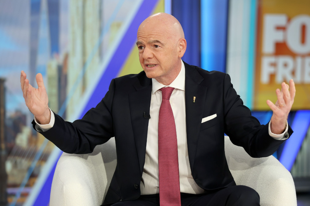Crise historique : l&rsquo;uefa boycotte la fifa et ses tournois pour défendre le football