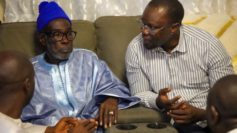 Décès du khalife serigne abdou bakhi mbacké : sonko présente ses condoléances