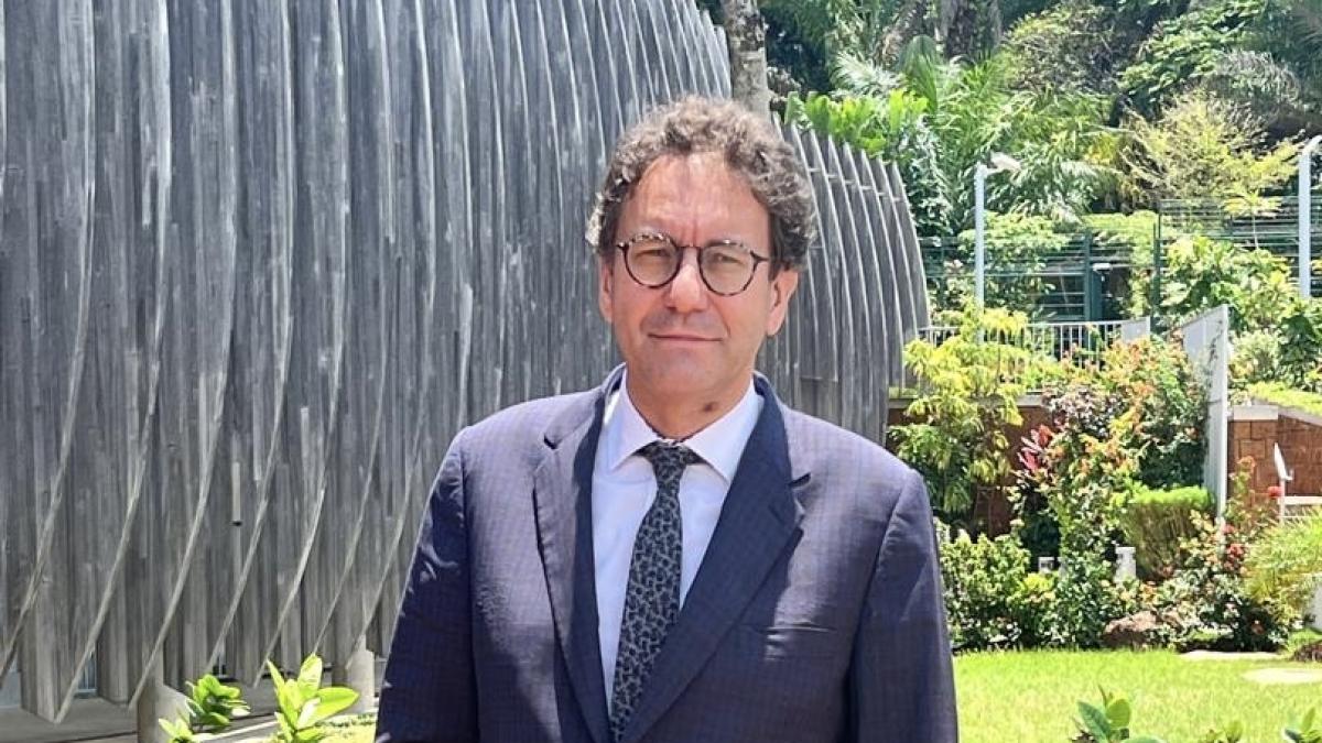 Fabrice Mauriès, ambassadeur de France au Gabon, lors de son discours