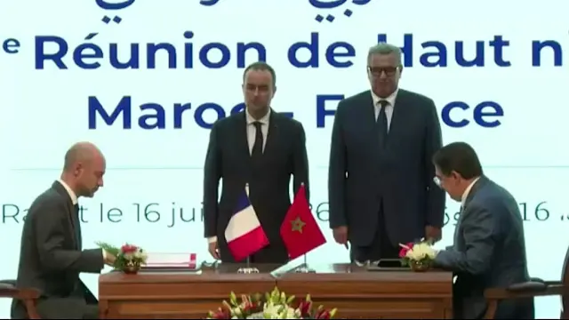 Signature des accords Maroc-France