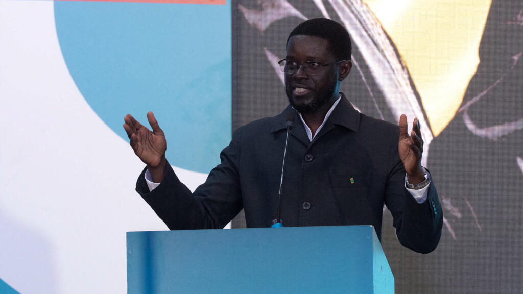 Le président Bassirou Diomaye Faye s'exprime lors de la cérémonie de lancement de son nouveau parti « Kiiraay » à l'hôtel King Fahd de Dakar, le 25 juillet 2026.