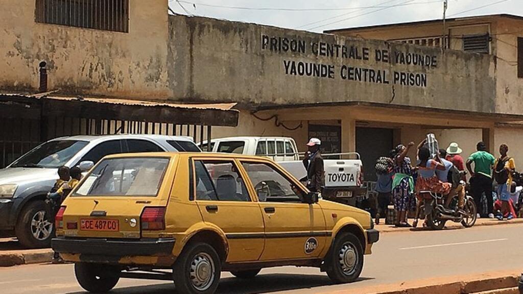 Yaoundé : un homme arrêté pour tentative de diffusion de faux décrets