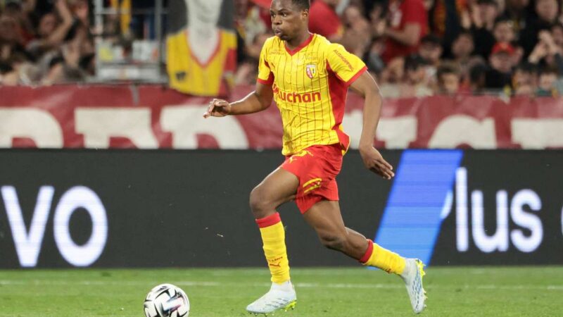 Mamadou sangaré quitte lens pour brentford : un transfert historique pour le malien