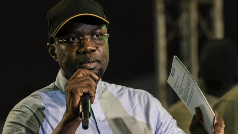 Sonko exige une date pour les élections locales face à Faye