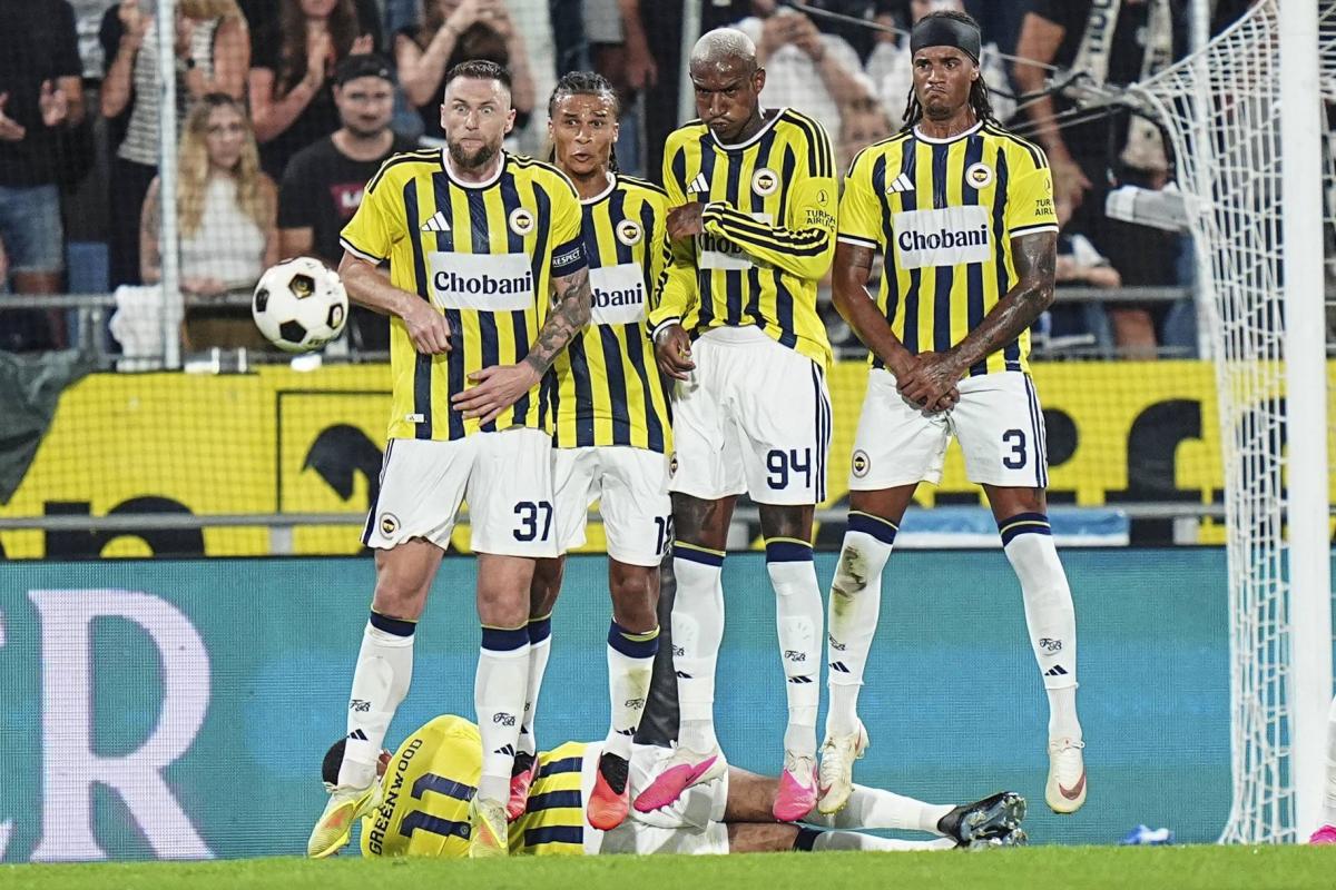 Fenerbahçe affronte l&rsquo;ol en barrage de ligue des champions après une défaite en ouverture