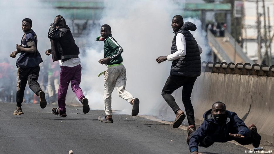 Démocratie en Afrique : entre reculs et espoirs persistants