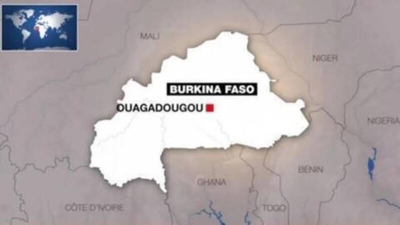 Formation militaire obligatoire pour les journalistes au Burkina Faso : une mesure controversée