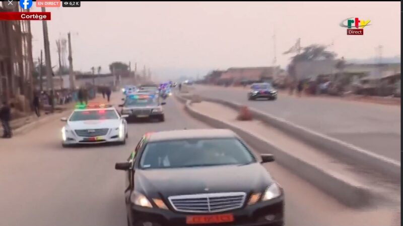 Paul biya de retour au Cameroun après une longue absence