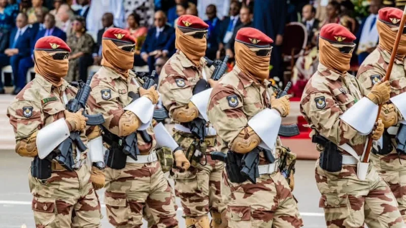Défilé impressionnant des forces spéciales guinéennes à Abidjan