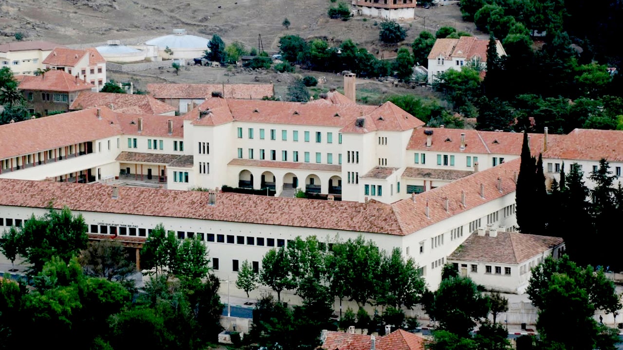 Maroc : azrou, un collège emblématique de la culture berbère
