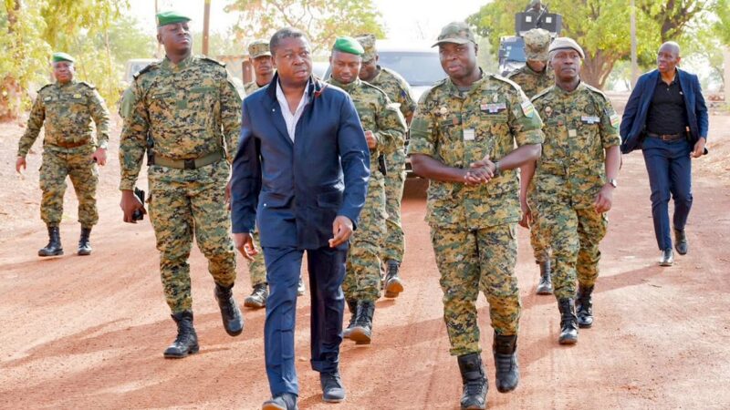 Togo : les changements stratégiques à la tête de l’armée et des services secrets