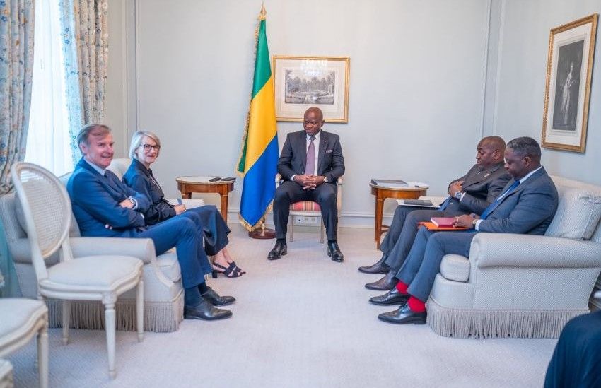 Le président Oligui Nguema recevant Anne Rigail, directrice générale d'Air France