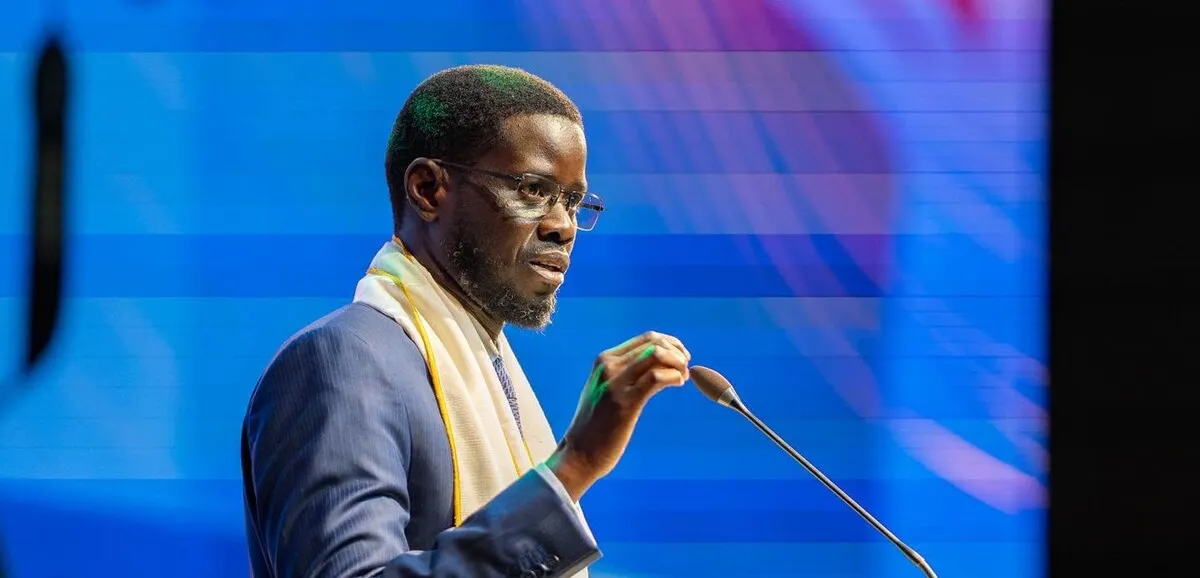 Trois influenceurs sénégalais condamnés à de la prison pour une vidéo jugée offensante envers le président Bassirou Diomaye Faye