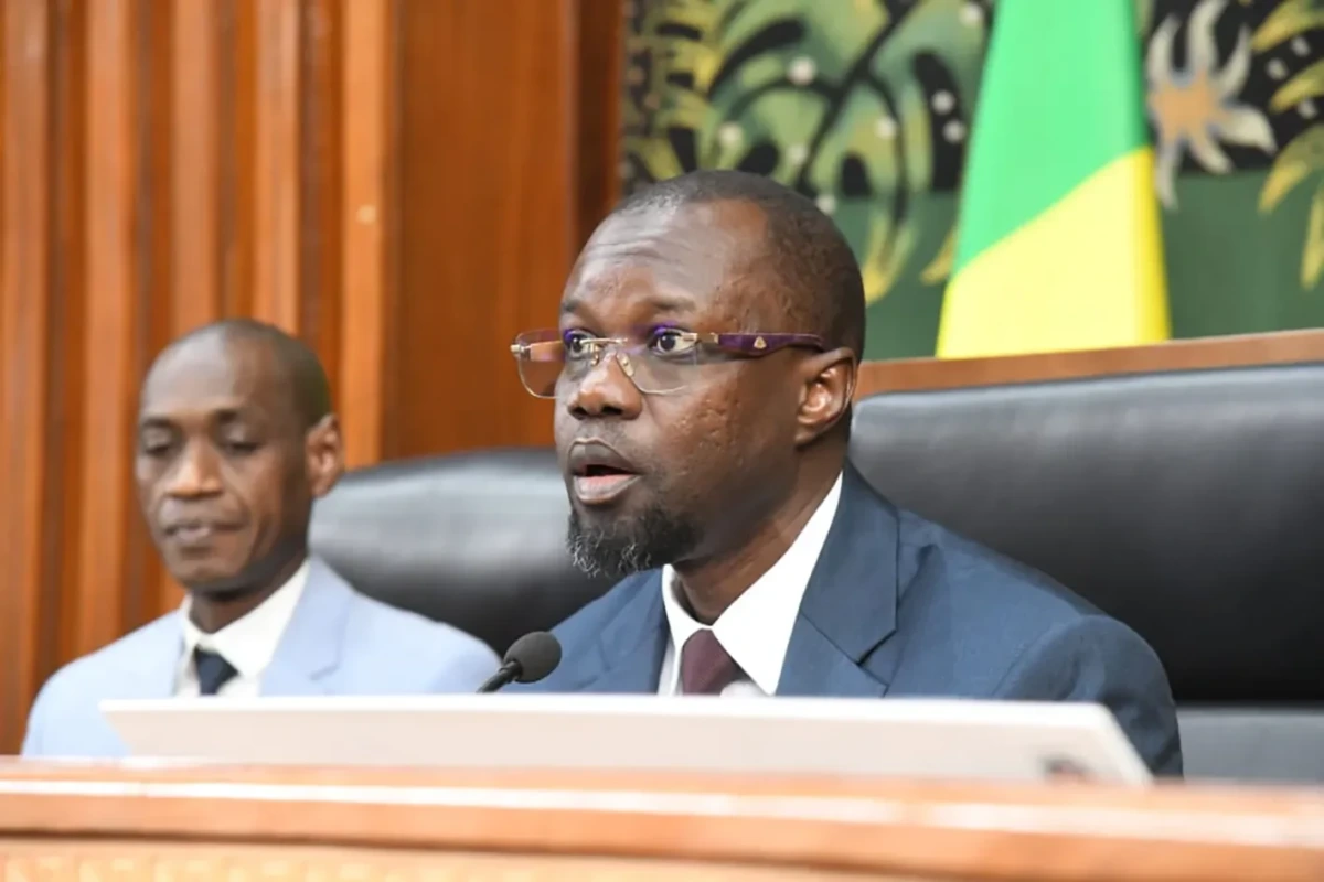 Dissolution de l'Assemblée : Sonko défie Diomaye Faye sur l’avenir politique Dissolution de l’Assemblée : Sonko défie Diomaye Faye sur l’avenir politique