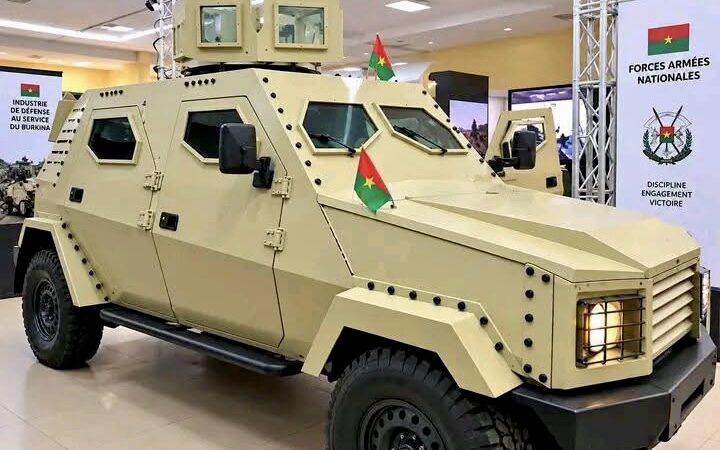 300 blindés « Made in Burkina » : le tournant qui expose le récit de Traoré