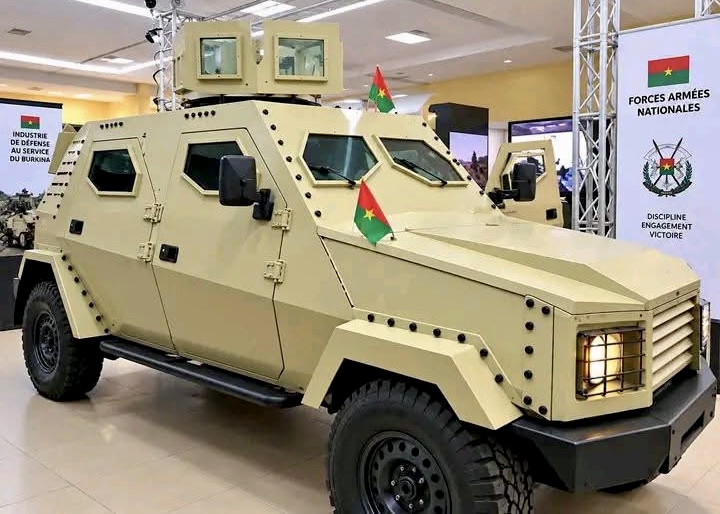 300 blindés « Made in Burkina » : le tournant qui expose le récit de Traoré