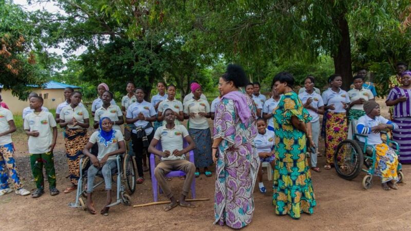 Cartes d&rsquo;égalité des chances au Bénin : l&rsquo;impact très concret de 1 422 nouveaux sésames pour les personnes handicapées