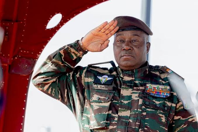 Mutinerie à Niamey : le régime militaire nigérien vacille sous la pression