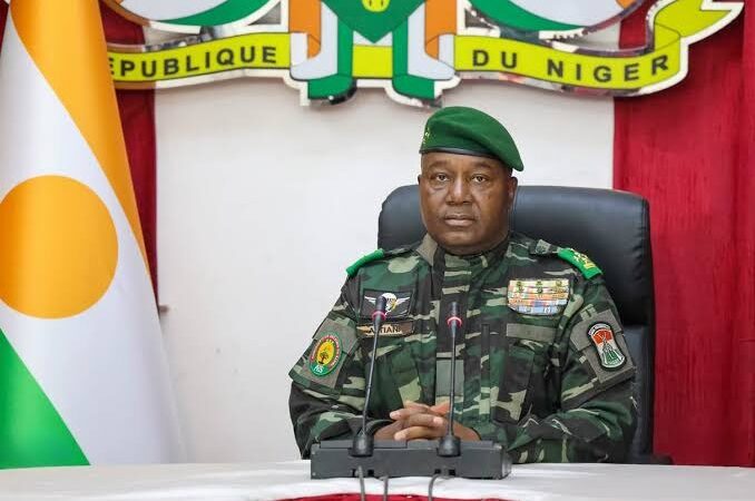 Niger : pourquoi le blocage des prix de l&rsquo;essence pourrait accélérer la chute du cnsp