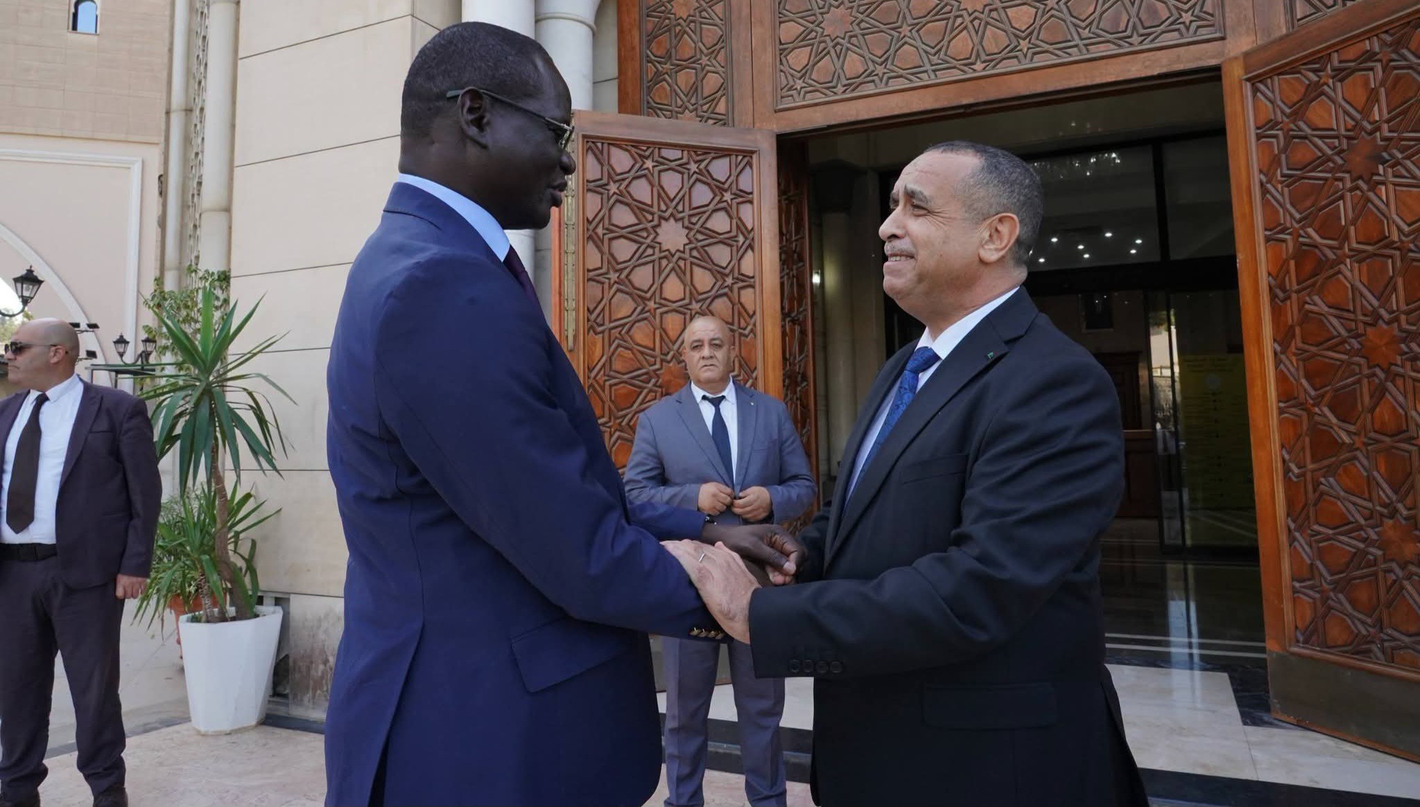 Sénégal-Algérie : les dessous d&rsquo;un rapprochement énergétique qui bouscule l&rsquo;Afrique de l&rsquo;Ouest